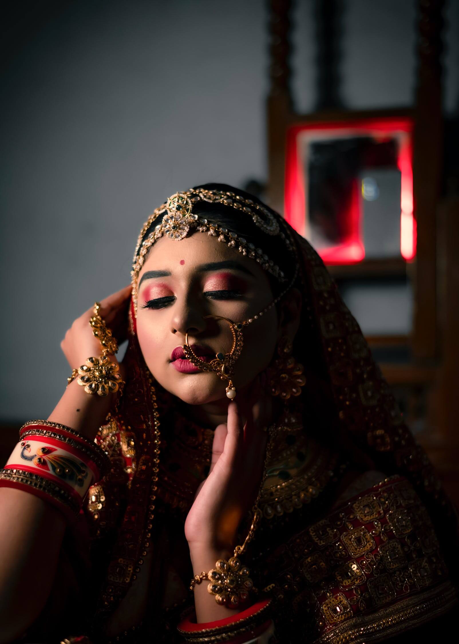 home salon services in Lucknow marwadi bridal makeup photoshoot